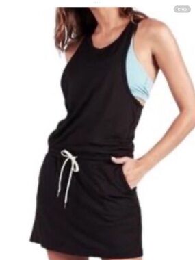 Vuori Bundle  Sol Tank Dress Bundle Vuori Halo Performance Dream Knit